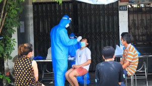 Hà Nội: Trẻ em dưới 12 tuổi không bắt buộc phải lấy mẫu xét nghiệm COVID-19 Hà Nội: Trẻ em dưới 12 tuổi không bắt buộc phải lấy mẫu xét nghiệm COVID-19