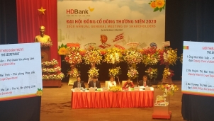 HD Bank đặt mục tiêu lợi nhuận năm 2020 là 5,6 nghìn tỉ đồng HD Bank đặt mục tiêu lợi nhuận năm 2020 là 5,6 nghìn tỉ đồng