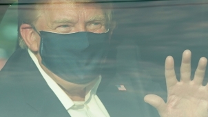Hé lộ chi phí điều trị COVID-19 của Tổng thống Donald Trump Hé lộ chi phí điều trị COVID-19 của Tổng thống Donald Trump
