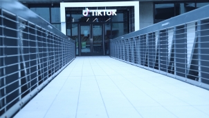 Hé lộ mức giá "khủng" cho thương vụ mua lại TikTok Hé lộ mức giá "khủng" cho thương vụ mua lại TikTok