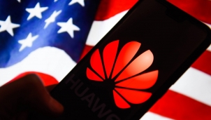 Huawei bắt đầu "thấm đòn" sau những lệnh trừng phạt liên tiếp từ Mỹ Huawei bắt đầu "thấm đòn" sau những lệnh trừng phạt liên tiếp từ Mỹ