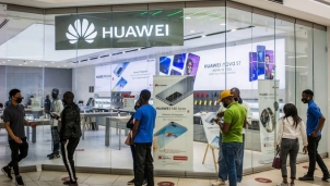 Huawei vẫn được trọng dụng tại châu Phi dù bị phương Tây "ghẻ lạnh" Huawei vẫn được trọng dụng tại châu Phi dù bị phương Tây "ghẻ lạnh"