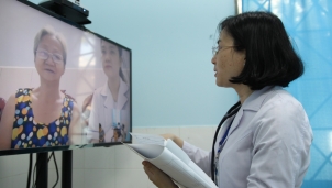 Khám chữa bệnh từ xa sẽ triệt tiêu khoảng cách giữa các tuyến y tế Khám chữa bệnh từ xa sẽ triệt tiêu khoảng cách giữa các tuyến y tế