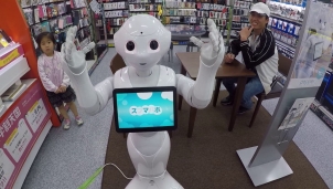 Nhật Bản: Thị trường robot giao hàng tới hộ gia đình đang trở nên cấp thiết Nhật Bản: Thị trường robot giao hàng tới hộ gia đình đang trở nên cấp thiết