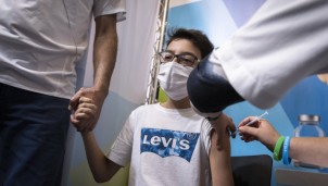 Những vấn đề cần chú ý khi tiêm vaccine COVID-19 cho trẻ em Những vấn đề cần chú ý khi tiêm vaccine COVID-19 cho trẻ em