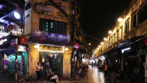 "Phố tây" Tạ Hiện đóng cửa phòng dịch COVID-19 theo chỉ đạo "Phố tây" Tạ Hiện đóng cửa phòng dịch COVID-19 theo chỉ đạo