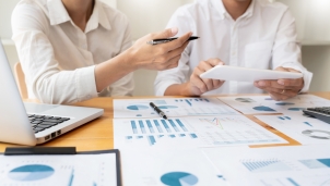Rủi ro trái phiếu doanh nghiệp chỉ được hạn chế khi quy định của pháp luật được thực thi Rủi ro trái phiếu doanh nghiệp chỉ được hạn chế khi quy định của pháp luật được thực thi