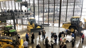 Sản xuất công nghiệp của Mỹ đối mặt với chi phí sản xuất tăng cao do COVID-19 Sản xuất công nghiệp của Mỹ đối mặt với chi phí sản xuất tăng cao do COVID-19