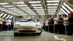 Tesla bàn giao những chiếc xe điện đầu tiên tại Trung Quốc đúng dịp cuối năm