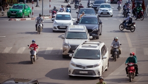 Tháng 8 cả nước sẽ đón 2-3 đợt nắng nóng diện rộng Tháng 8 cả nước sẽ đón 2-3 đợt nắng nóng diện rộng