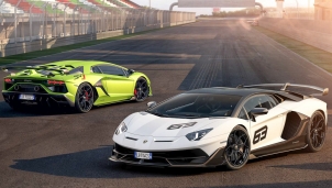 Thị trường siêu xe bắt đầu 'nóng' trở lại sau 1 năm 'trầm lắng' vì COVID-19 Thị trường siêu xe bắt đầu 'nóng' trở lại sau 1 năm 'trầm lắng' vì COVID-19