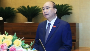 Thủ tướng Nguyễn Xuân Phúc: Đề nghị chưa tăng lương từ ngày 1/7 Thủ tướng Nguyễn Xuân Phúc: Đề nghị chưa tăng lương từ ngày 1/7