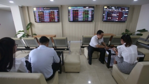 Tin chứng khoán 9h hôm nay 24/3: Đà giảm đã chậm lại sau quyết định của FED Tin chứng khoán 9h hôm nay 24/3: Đà giảm đã chậm lại sau quyết định của FED