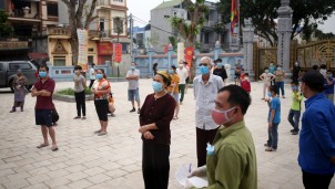 Tin mới nhất về dịch COVID-19 ở Việt Nam công bố thêm 2 ca nhiễm mới tại "ổ dịch" Hạ Lôi Tin mới nhất về dịch COVID-19 ở Việt Nam công bố thêm 2 ca nhiễm mới tại "ổ dịch" Hạ Lôi