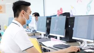 TP HCM: Học sinh trúng tuyển lớp 10 THPT làm thủ tục nhập học trực tuyến TP HCM: Học sinh trúng tuyển lớp 10 THPT làm thủ tục nhập học trực tuyến
