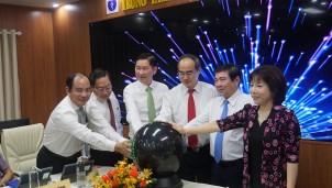 TP HCM vận hành Trung tâm y tế thông minh đầu tiên tại Việt Nam phòng chống nCoV TP HCM vận hành Trung tâm y tế thông minh đầu tiên tại Việt Nam phòng chống nCoV