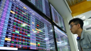 VN-Index tiếp đà lao dốc khi "bốc hơi" 26 điểm trong phiên sáng 17/3 VN-Index tiếp đà lao dốc khi "bốc hơi" 26 điểm trong phiên sáng 17/3