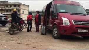 Xe hợp đồng quản bằng phần mềm liệu có "hết thời" chạy như xe tuyến cố định Xe hợp đồng quản bằng phần mềm liệu có "hết thời" chạy như xe tuyến cố định