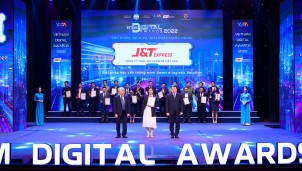 Vietnam Digital Awards 2022 tôn vinh J&T Express với giải pháp hậu cần thông minh Vietnam Digital Awards 2022 tôn vinh J&T Express với giải pháp hậu cần thông minh