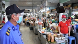 Đà Nẵng: Người dân được đi chợ 3 ngày 1 lần bằng thẻ được cấp phát Đà Nẵng: Người dân được đi chợ 3 ngày 1 lần bằng thẻ được cấp phát