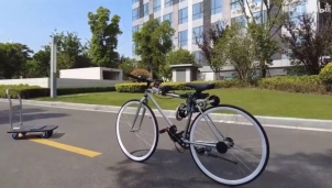 Chạy xe đạp bị ngã sấp mặt, chàng kỹ sư quyết định chế tạo xe đạp tự cân bằng cho khỏi té nữa Chạy xe đạp bị ngã sấp mặt, chàng kỹ sư quyết định chế tạo xe đạp tự cân bằng cho khỏi té nữa