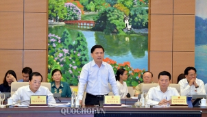 Bộ trưởng Nguyễn Văn Thể tự nhận 'nghiêm khắc phê bình' Bộ trưởng Nguyễn Văn Thể tự nhận 'nghiêm khắc phê bình'