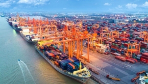 Cảng nước sâu tạo sức bật cho kinh tế cảng biển trong năm 2021 Cảng nước sâu tạo sức bật cho kinh tế cảng biển trong năm 2021
