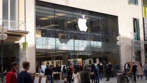 Cáo buộc tiết lộ thông tin mật, một quản lý cấp cao của Apple bị sa thải Cáo buộc tiết lộ thông tin mật, một quản lý cấp cao của Apple bị sa thải