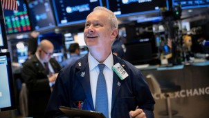 Chứng khoán Mỹ tăng điểm, S&P 500 cũng tăng 5 phiên liên tiếp Chứng khoán Mỹ tăng điểm, S&P 500 cũng tăng 5 phiên liên tiếp