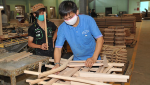 Cổ phiếu gỗ TTF giảm sàn phiên thứ 4 liên tiếp Cổ phiếu gỗ TTF giảm sàn phiên thứ 4 liên tiếp