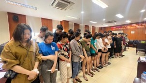 Gần 1 triệu tài khoản vay tiền qua app của đường dây tín dụng đen xuyên quốc gia Gần 1 triệu tài khoản vay tiền qua app của đường dây tín dụng đen xuyên quốc gia