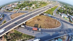 Hủy thầu quốc tế cao tốc Bắc-Nam là cơ hội “vàng” cho doanh nghiệp nội Hủy thầu quốc tế cao tốc Bắc-Nam là cơ hội “vàng” cho doanh nghiệp nội