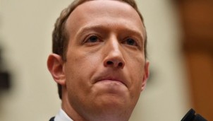 Lần đầu tiên ghi nhận Facebook tụt giảm lượng người dùng hàng ngày Lần đầu tiên ghi nhận Facebook tụt giảm lượng người dùng hàng ngày