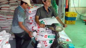Lộ trình thay đổi giá bán thức ăn chăn nuôi Lộ trình thay đổi giá bán thức ăn chăn nuôi