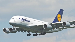 Lufthansa sử dụng công nghệ 'da cá mập' trang bị cho máy bay để giảm khí thải Lufthansa sử dụng công nghệ 'da cá mập' trang bị cho máy bay để giảm khí thải