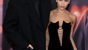 'Miêu nữ' Zoe Kravitz sánh đôi bên Robert Pattinson trong buổi công chiếu 'The Batman' 'Miêu nữ' Zoe Kravitz sánh đôi bên Robert Pattinson trong buổi công chiếu 'The Batman'