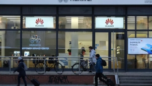 Mỹ - Âu bàn về số phận Huawei Mỹ - Âu bàn về số phận Huawei
