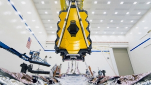NASA hoàn thành lắp ráp kính viễn vọng khổng lồ săn người ngoài hành tinh NASA hoàn thành lắp ráp kính viễn vọng khổng lồ săn người ngoài hành tinh