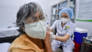 Người tiêm mũi 1 Moderna, mũi 2 có thể thay thế bằng vaccine nào?