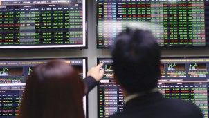 Nhóm Large Cap xanh tích cực, VN-Index tăng nhẹ Nhóm Large Cap xanh tích cực, VN-Index tăng nhẹ