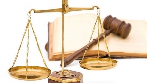 Ông Đỗ Cần - Cổ đông lớn của BII bị xử phạt do báo cáo giao dịch không chính xác Ông Đỗ Cần - Cổ đông lớn của BII bị xử phạt do báo cáo giao dịch không chính xác