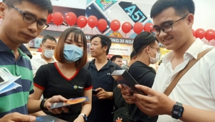 Tết Nguyên Đán 2021: iPhone 12 vẫn "hot" nhất thị trường Tết Nguyên Đán 2021: iPhone 12 vẫn "hot" nhất thị trường
