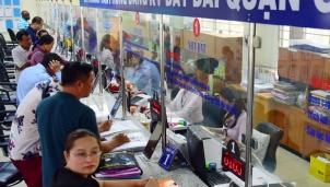 Thủ tục trực tuyến mang lại nhiều tiện ích cho dân