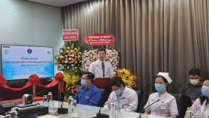 Trung tâm khám bệnh từ xa, kết nối trực tuyến tại 300 điểm cầu nối  Trung tâm khám bệnh từ xa, kết nối trực tuyến tại 300 điểm cầu nối