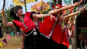 Múa nghi lễ của đồng bào dân tộc thiểu số Múa nghi lễ của đồng bào dân tộc thiểu số