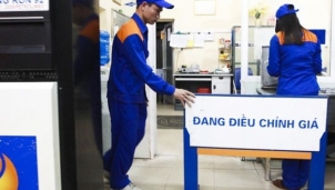 Vào kỳ điều chỉnh giá xăng sẽ có khả năng "biến động" tăng vào ngày mai Vào kỳ điều chỉnh giá xăng sẽ có khả năng "biến động" tăng vào ngày mai