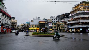 Cận cảnh những phận đời mưu sinh trong rét kỷ lục của 40 năm qua ở Hà Nội Cận cảnh những phận đời mưu sinh trong rét kỷ lục của 40 năm qua ở Hà Nội