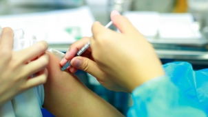 Sẵn sàng làm chủ công nghệ sản xuất vắc-xin Sẵn sàng làm chủ công nghệ sản xuất vắc-xin