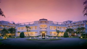 Azerai La Residence Huế được vinh danh trong giải thưởng Readers’ Choice Awards 2022 Azerai La Residence Huế được vinh danh trong giải thưởng Readers’ Choice Awards 2022