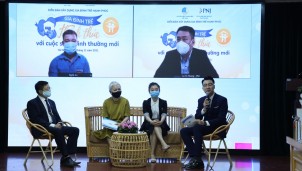 Diễn đàn “Gia đình trẻ - Thách thức với cuộc sống bình thường mới” Diễn đàn “Gia đình trẻ - Thách thức với cuộc sống bình thường mới”